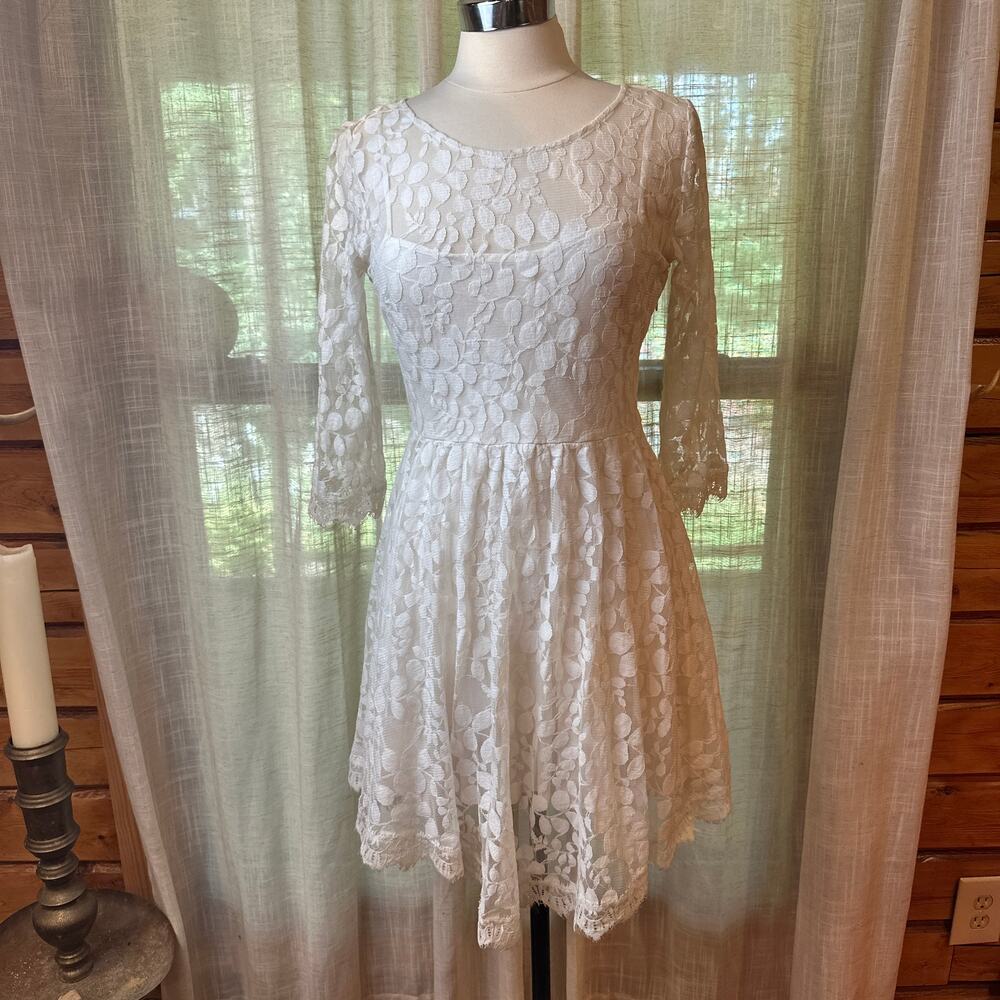 Free People White Lace Fit & Flare Mini Dress Long Sleeve Boho Size 8